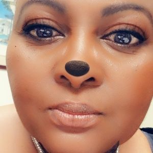 Meet your Posher, Cecelia